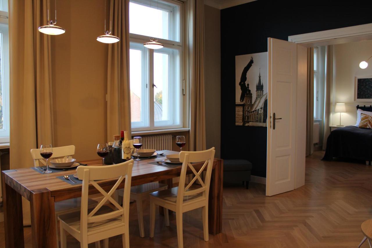 Dominican Square By Hashtag Apartments Krakow Luaran gambar