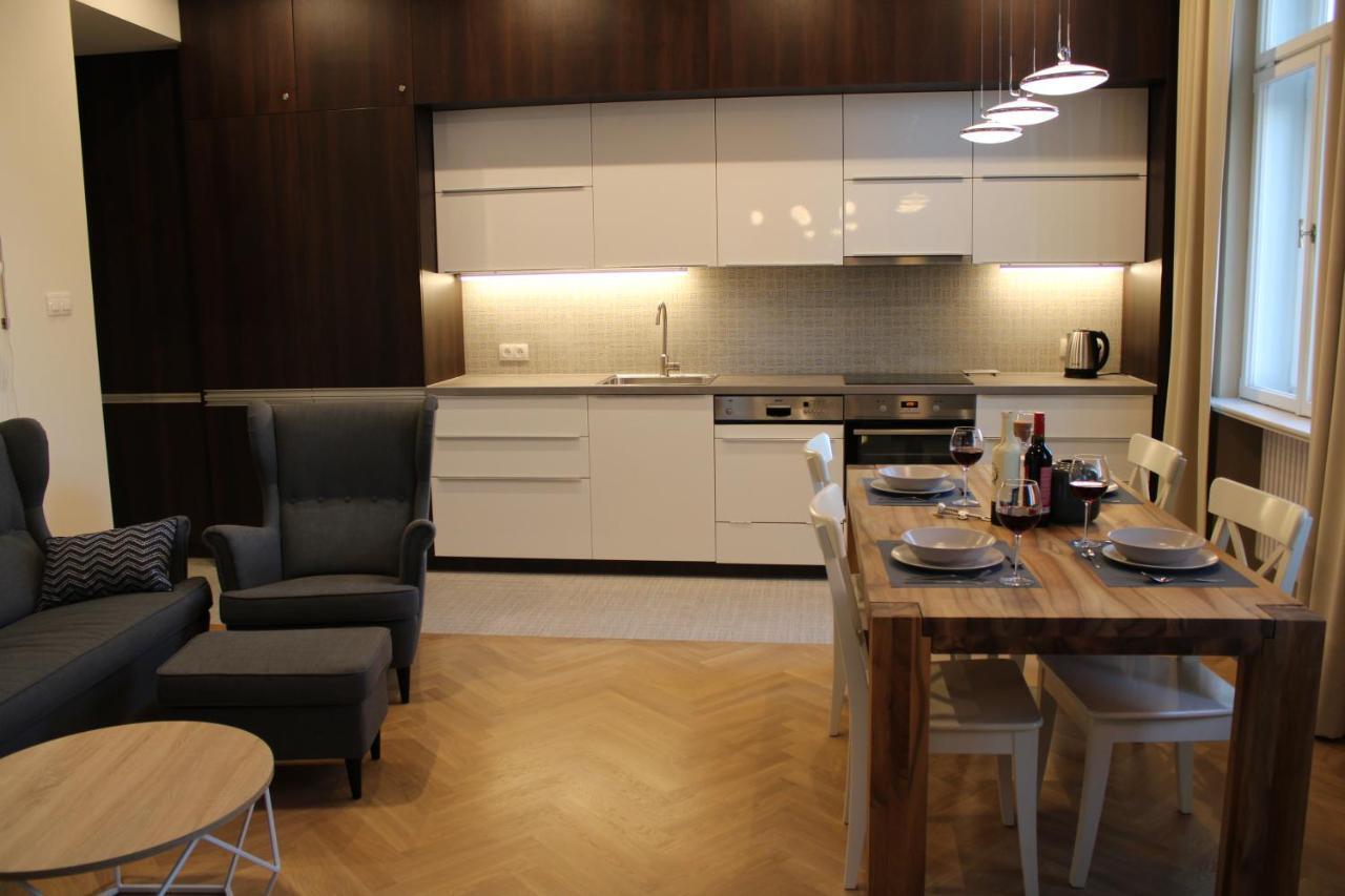 Dominican Square By Hashtag Apartments Krakow Luaran gambar